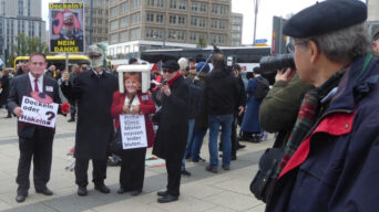 19-10-03+vor+Beginn+der+Mietendeckel-Demo+(2)-1920w 19-10-03+vor+Beginn+der+Mietendeckel-Demo+(2)-1920w